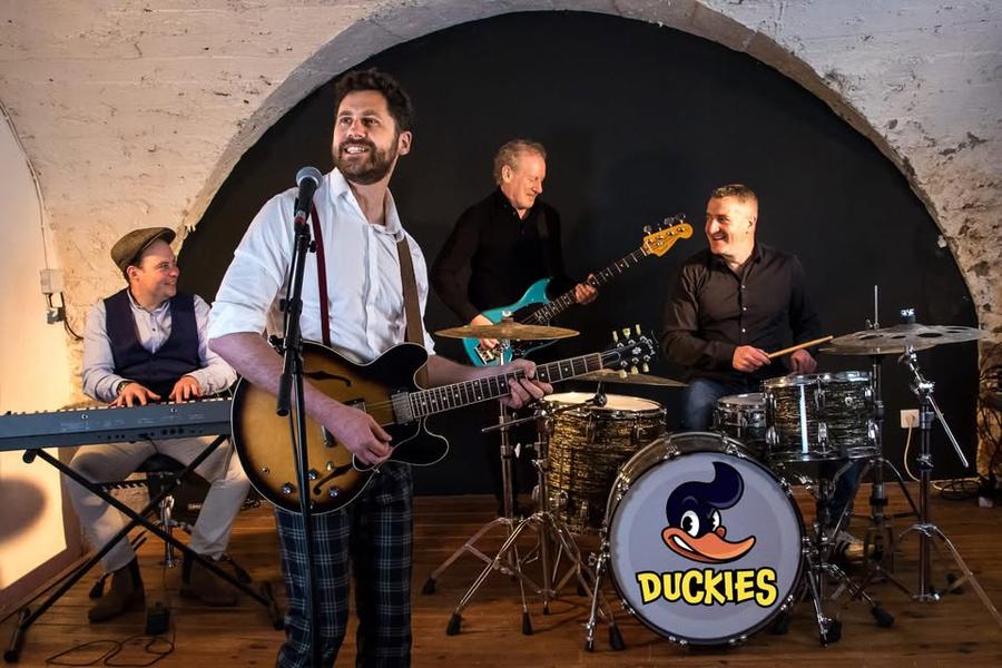 Concert live à l’Hôtel Le Connétable – Les Duckies en live - Concert live à l’Hôtel Le Connétable – Les Duckies en live
