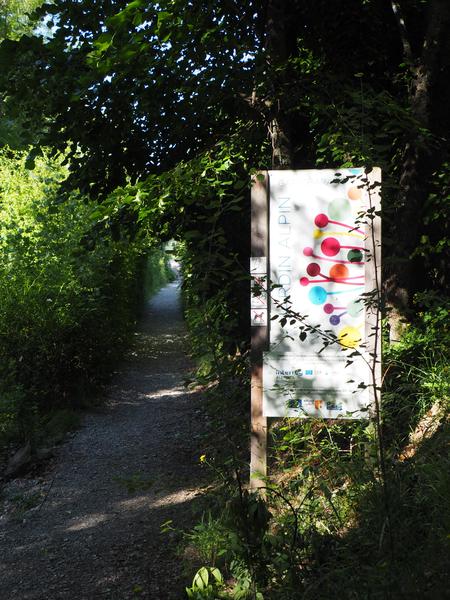 c - Entrée du jardin alpin de Gap-Charance et lieu de rendez-vous